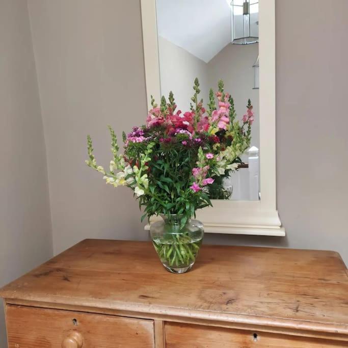 Bed and Breakfast The West Wing Whitford Exteriér fotografie